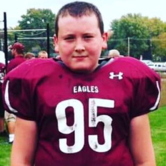 Profile Picture of Brawnson Bredlow (@yungg6969) on Poshmark