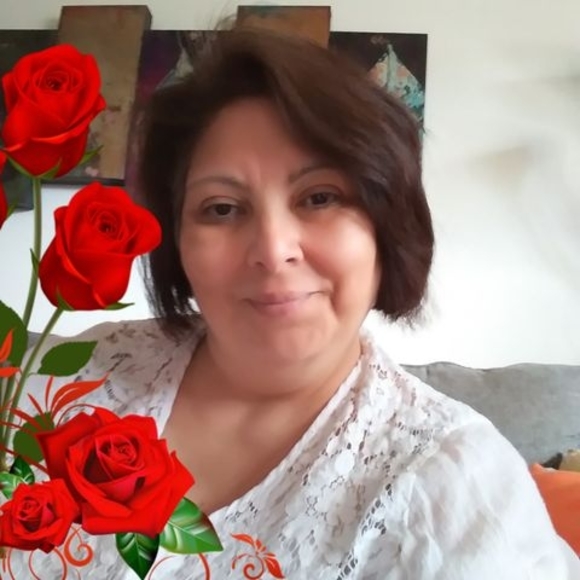 Profile Picture of Monica Akmal (@monicaakmal) on Poshmark
