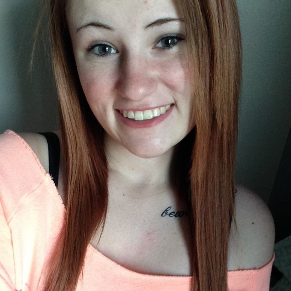 Profile Picture of Morgan Macmullin (@ohheymorgannn) on Poshmark