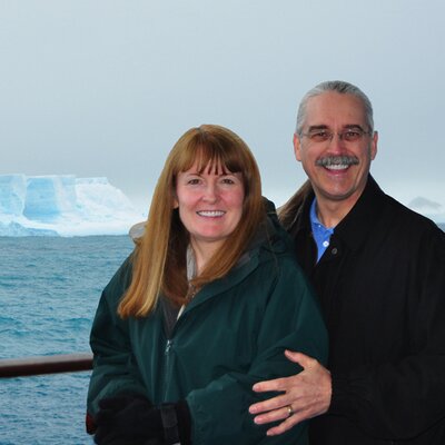 Profile Picture of Jan And Brian (@janandbrian) on Twitter