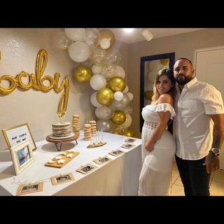 Profile Picture of Mike Carpio (@dancingmike02) on Facebook