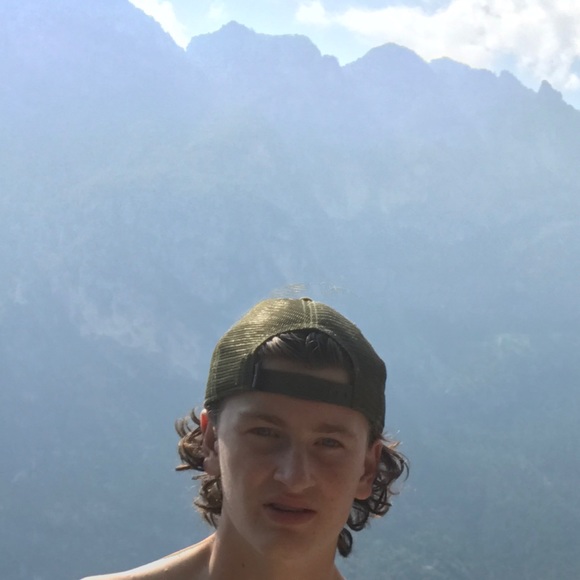 Profile Picture of Wyatt Jones (@wyattjonesss) on Poshmark