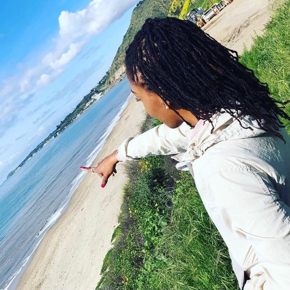 Profile Picture of Jasmine Bennett (@jasbennett) on Poshmark