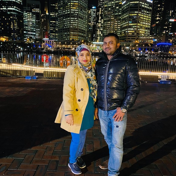 Profile Picture of Moury Hossain (@modhurima94) on Poshmark