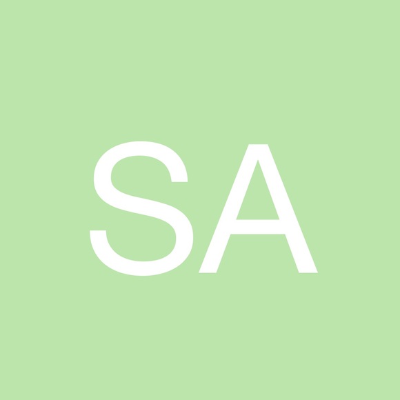 Profile Picture of Sharon Addison (@sharonaddison1_) on Poshmark