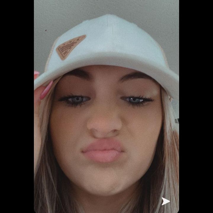 Profile Picture of Sophia Holcombe (@sxphie_spamm) on Tiktok