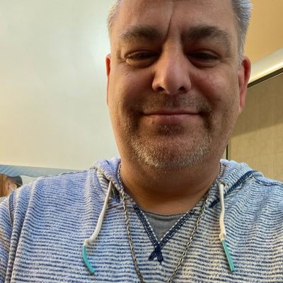 Profile Picture of Eric Renz (@EricRenz6) on Twitter