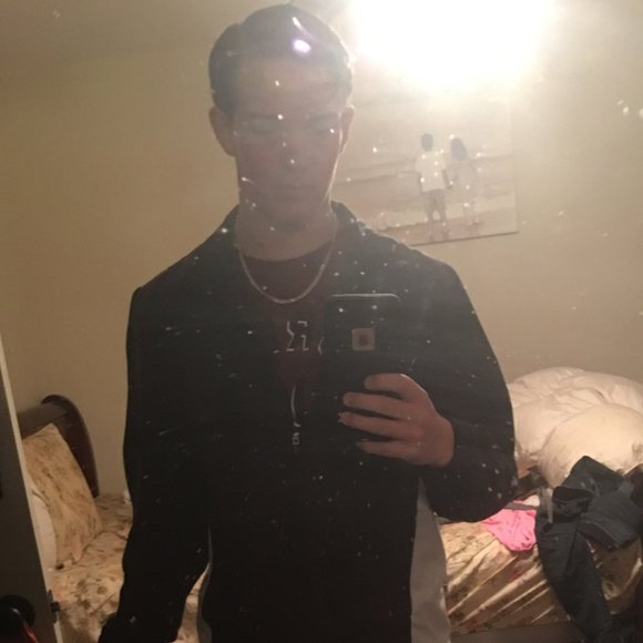 Profile Picture of Blake Kelly (@blakekelly862) on Poshmark