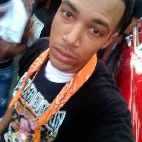 Profile Picture of Albert Daffin (@albertdaffin) on Poshmark