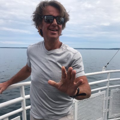 Profile Picture of Andrew McCloy (@pigeoncover) on Twitter