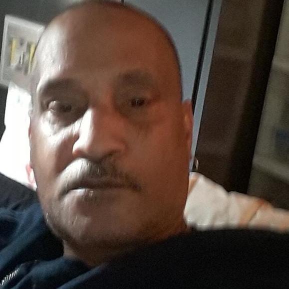 Profile Picture of Isaac Hardge (@iceandwater7777) on Poshmark