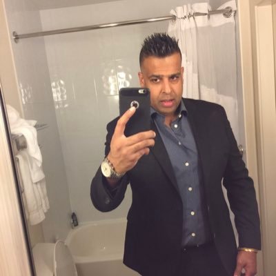 Profile Picture of Paul Rai (@paulrai32675412) on Twitter