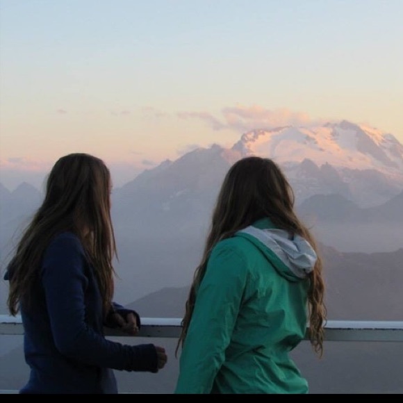 Profile Picture of Molly Altadonna (@mollyaltadonna) on Poshmark