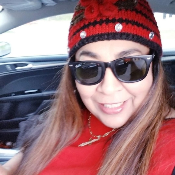 Dora Freyre - Poshmark Profile Picture of Dora Freyre (@dorafreyre835) on Poshmark