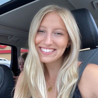 Profile Picture of Em (@EmilySitkowski) on Twitter