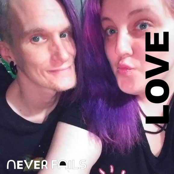 Shannon Hillstead - Poshmark Profile Picture of Shannon Hillstead (@malficka) on Poshmark