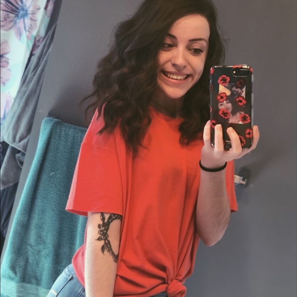 Profile Picture of Michaela Gladfelter (@mngladfelter) on Poshmark