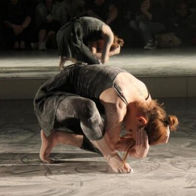 Profile Picture of Amie Connor (@Performing_Solo) on Twitter