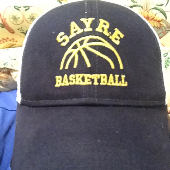 Profile Picture of Rob Goodman (@robshark) on Poshmark