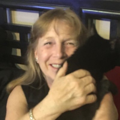 Profile Picture of Pearl Goldman  ✡️  🇺🇸 🇨🇦 🇮🇪 🇬🇧 🌻 (@pearl_goldman) on Twitter