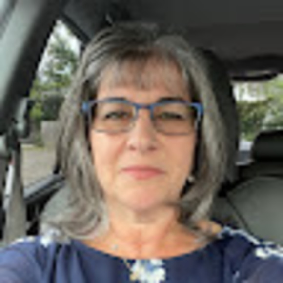 Profile Picture of Licia Tunick (@liciatunick) on Poshmark