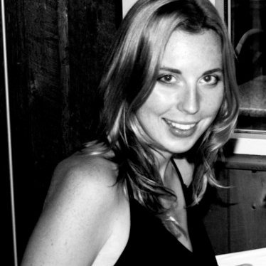 Profile Picture of Carolynne Burkholder (@CarolynneJames) on Twitter