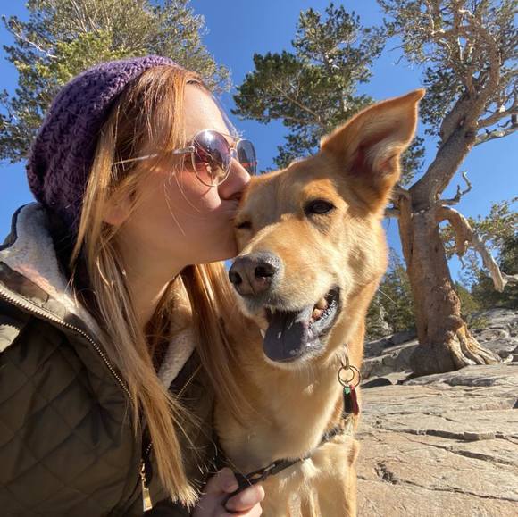 Profile Picture of Laura Tailby (@lauratailby) on Poshmark