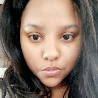 Profile Picture of Anne Marie Halla (@anne_halla) on Twitter