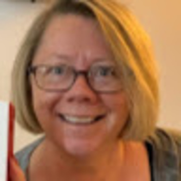 Profile Picture of Kim Sailer (@ksailer1) on Poshmark