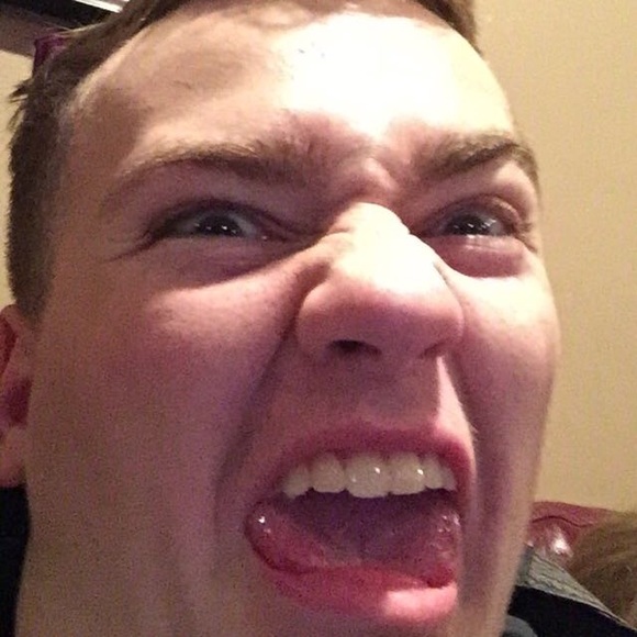 Profile Picture of Pete Amicarelli (@peteamicarelli) on Poshmark