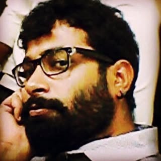 Profile Picture of REv HeAd (@vivek.srinivasan) on Instagram