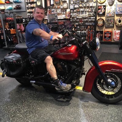 Profile Picture of James Boettcher (@Jamesbetcher74) on Twitter