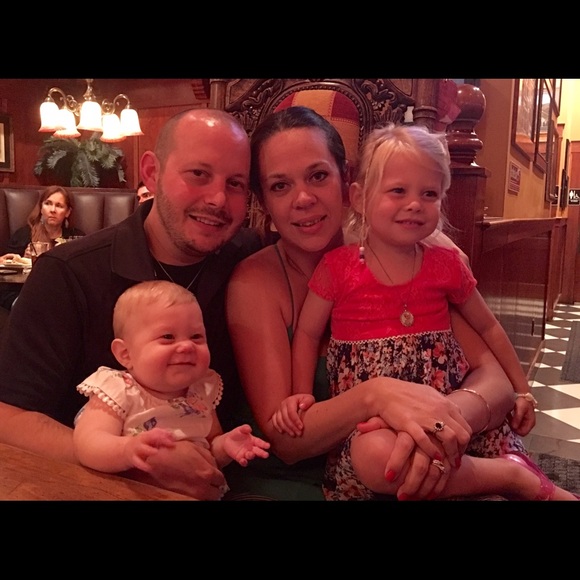 Profile Picture of Coleen Massimo (@mrs_massimo) on Poshmark