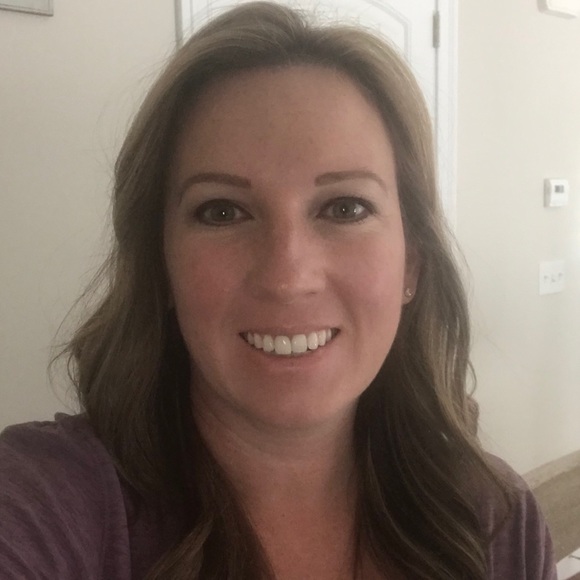 Profile Picture of Tara Duso (@ornge228) on Poshmark