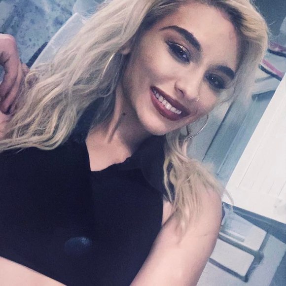 Profile Picture of Christina Magdalena (@cleonoel2022) on Poshmark