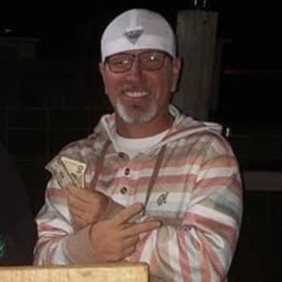 Profile Picture of Travis Crowden (@traviscrowden) on Poshmark