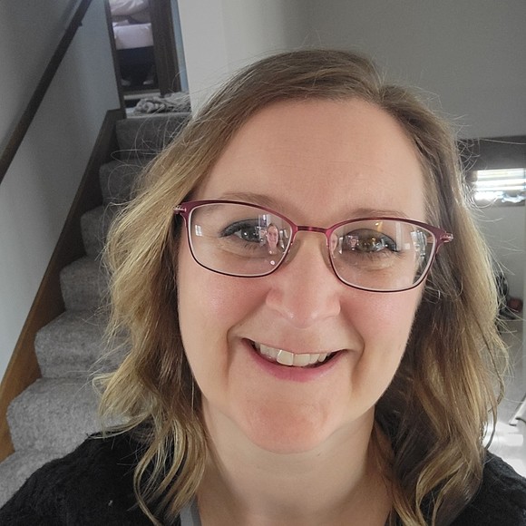 Profile Picture of Jessica Kurth (@j00505) on Poshmark