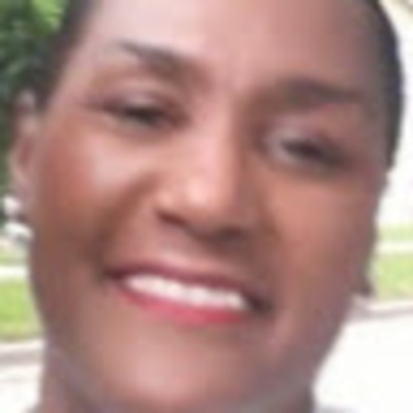 Profile Picture of Wanda Stokes (@wanjones7) on Poshmark