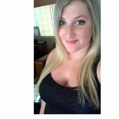 Profile Picture of Evan Duncan (@EvanMarie22) on Twitter