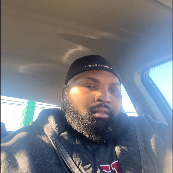 Profile Picture of Joseph Summers (@josephsummer633) on Poshmark