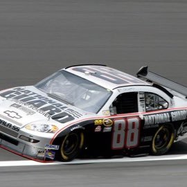 Profile Picture of Garett Lowe (@Lowe82G) on Twitter