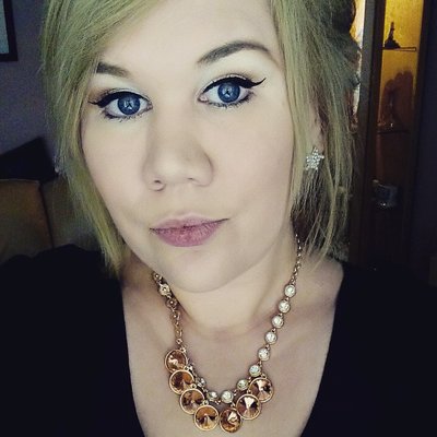 Profile Picture of Jess Burbridge (@jessie_louuuuu) on Twitter