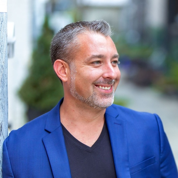 Profile Picture of Jeff Stumpf (@jeffstumpf) on Poshmark