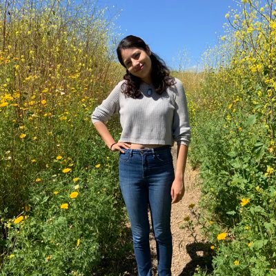 Profile Picture of Yesenia Lara (@yess_lara) on Twitter