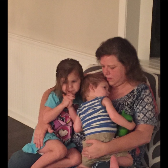 Profile Picture of Beth Hansen (@groovigrandmama) on Poshmark