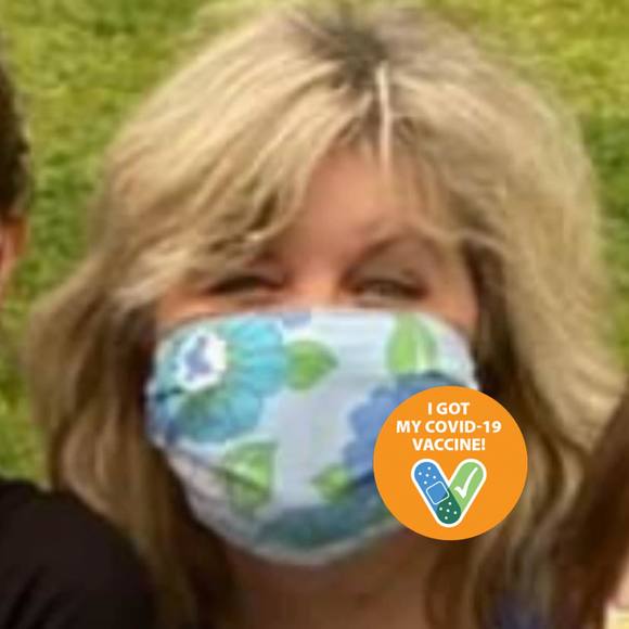 Profile Picture of Lisa Carlington (@lisac66) on Poshmark