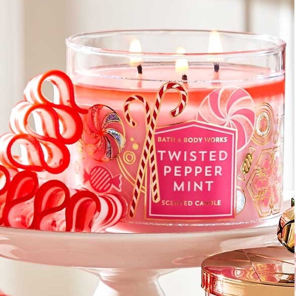 Profile Picture of Dayna Matthews (@daynamatthews) on Poshmark