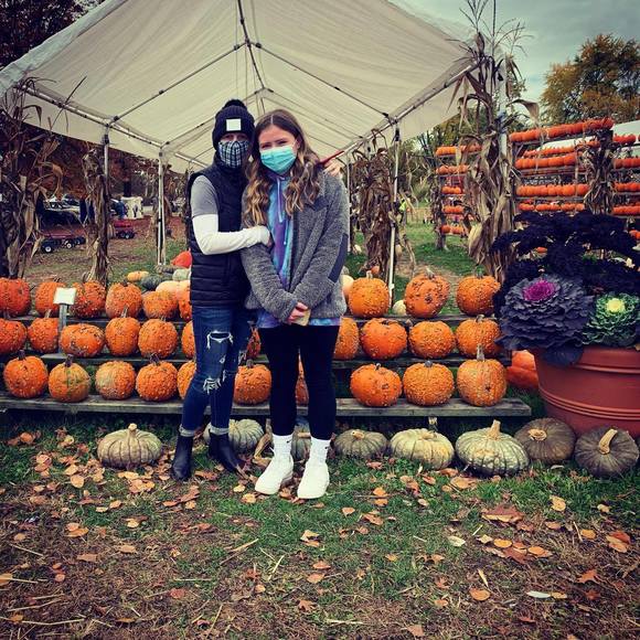 Profile Picture of Michelle Simonik (@mywinnielove) on Poshmark