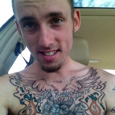 Profile Picture of James Headley (@ygcurtgetsmula) on Twitter