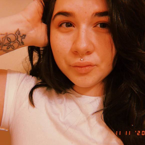 Profile Picture of Jessica Byczynski (@jessbski) on Poshmark